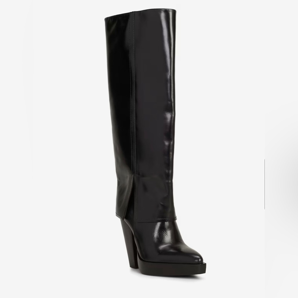 Brand New Vince Camuto Nanfala Boot Size 6.5